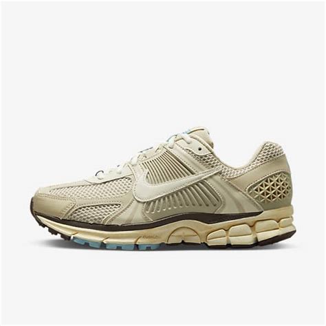 Nike Zoom Vomero 5 Women's Shoes